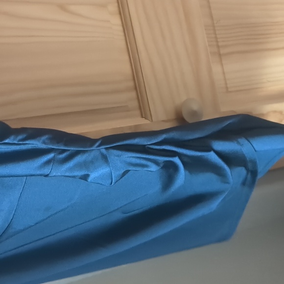 Homecoming Dress - Picture 3 of 4